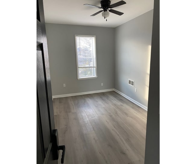 Photo - 2800 The Alameda Unit 4