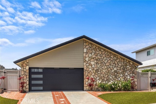 Building Photo - 33331 Ocean Hill Dr
