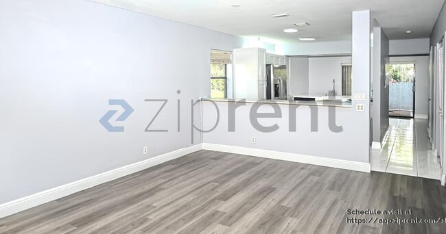 Photo - 9761 Riverside Dr