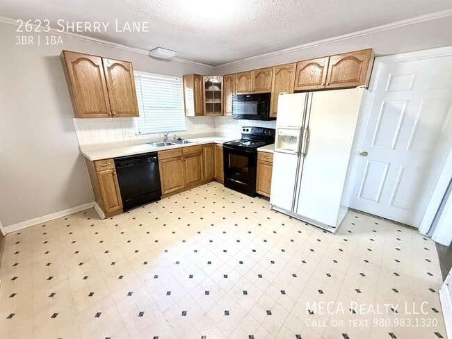 Photo - 2623 Sherry Ln