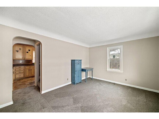 Photo - 8804 Able St NE