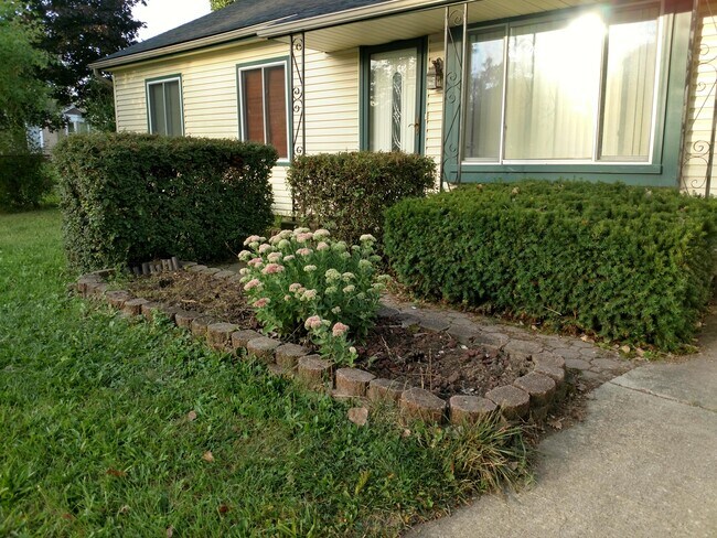 Photo - 2063 Champagne Dr