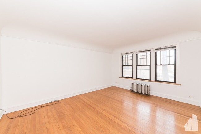 Photo - 2619 W Berwyn Ave Condo Unit 2617-1B