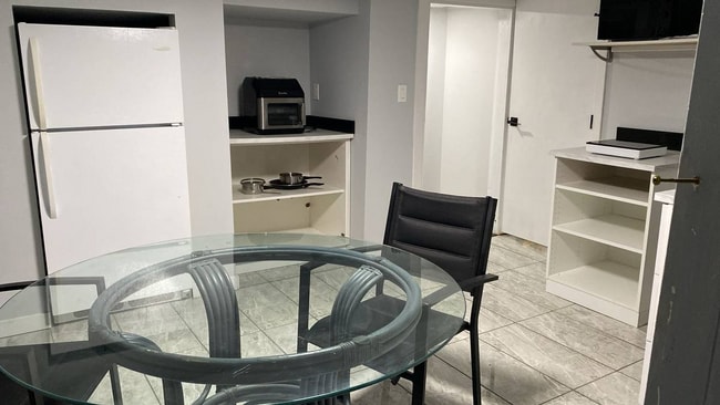 3811 Frances St Unit Private 1 Bedroom