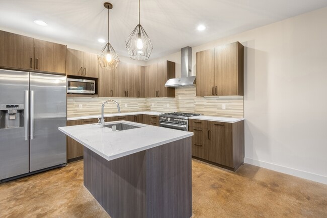 12106 78th Ct NE