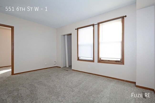 Photo - 551 6th St W Unit 1