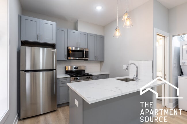 Photo - 423 W Belden Ave Unit 2