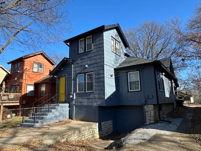 Photo - 5414 Brooklyn Ave