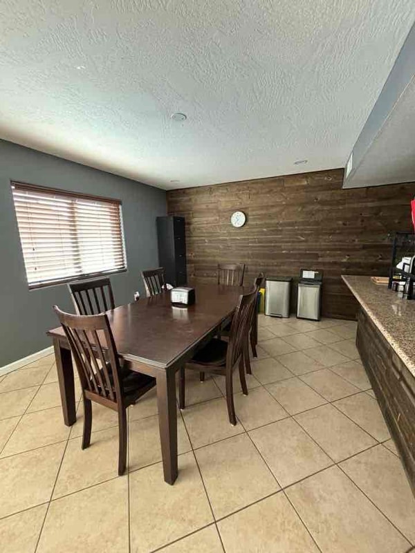 Photo - 4025 E St Charles Ave