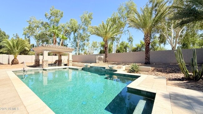Photo - 4501 E Timberline Ct House