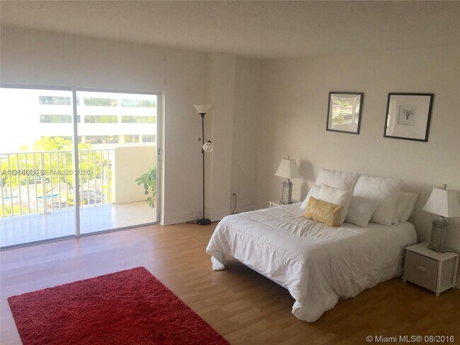 Photo - 1455 N Treasure Dr Unit 6D