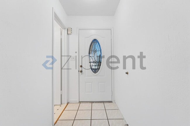 Photo - Unit