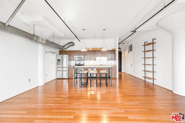 Photo - 200 N San Fernando Rd Unit 412