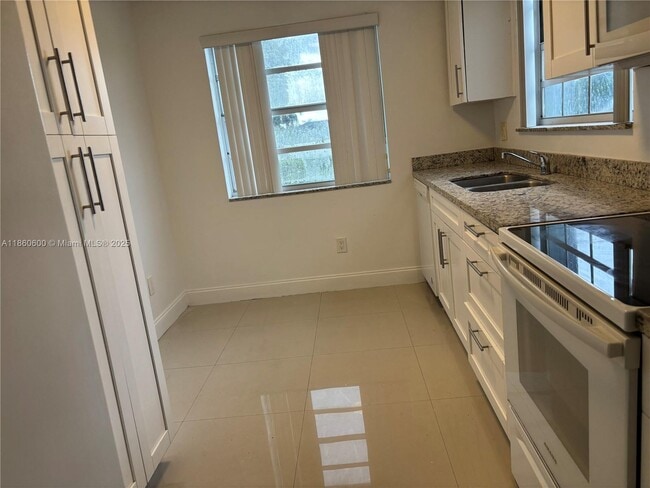 Photo - 2662 SE 19th Ct Unit 205-E