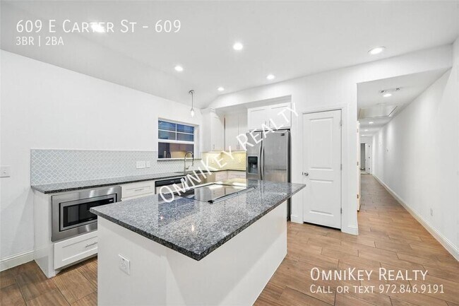 Photo - 609 E Carter St Unit 609