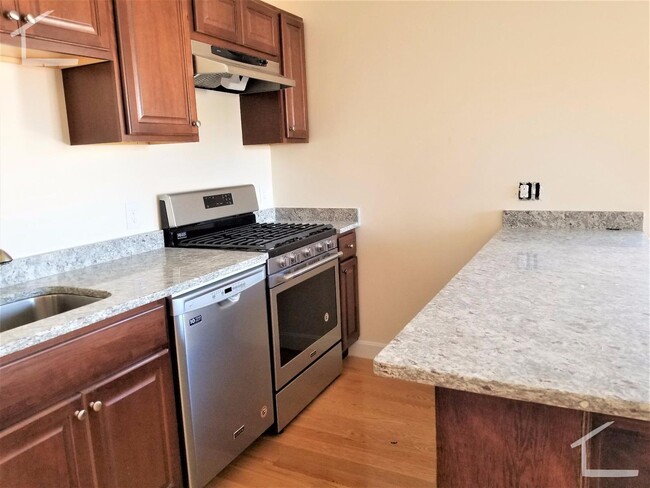 BEAUTIFUL RECENT LOWER ALLSTON RENOVATION ... - BEAUTIFUL RECENT LOWER ALLSTON RENOVATION ... Rental