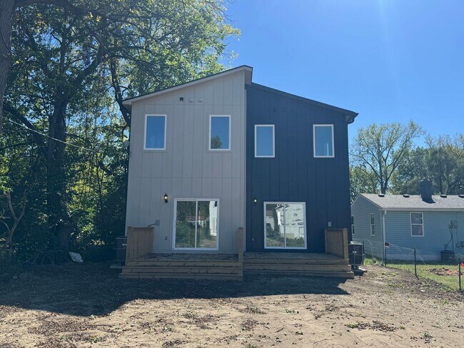 Photo - Brand new luxury townhome on the eastside. Section 8 approved!!!