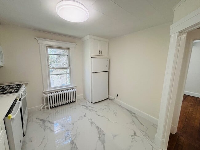 Photo - 133 Berry Hill Rd Unit 2