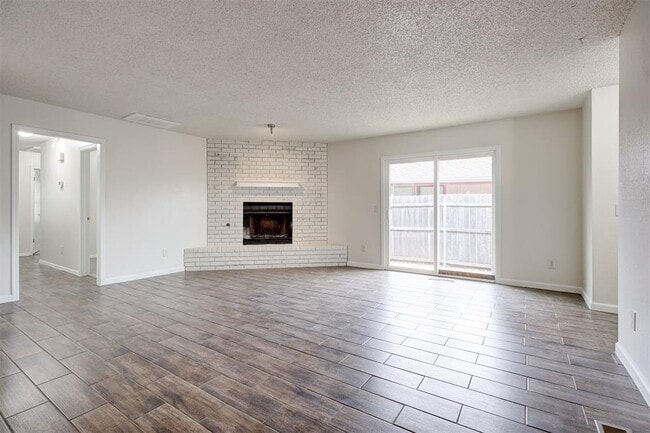 Photo - 9021 N Rockwell Dr Unit 9023 n rockwell