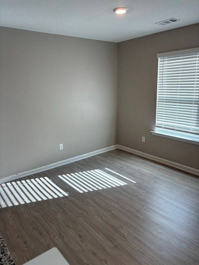 Photo - Beautiful home located in a culdesac.