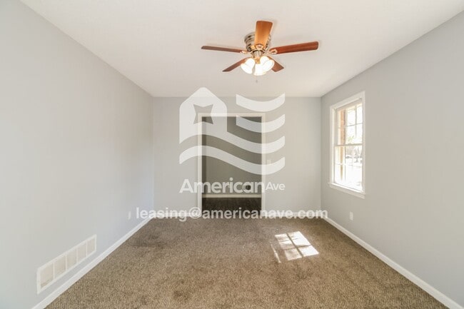 Photo - 125 Elberta Dr