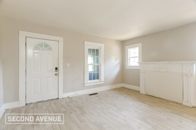 Photo - 4844 Court R