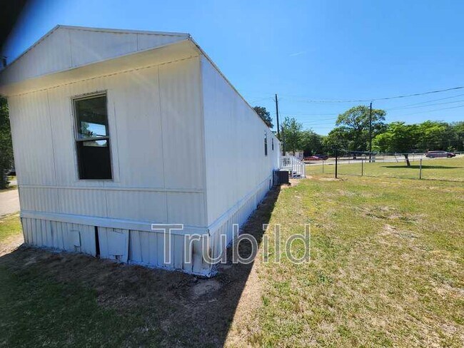Photo - Oaklawn Mobile Home Park