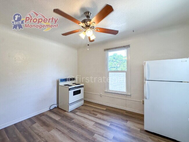 Photo - 1816 W State St Unidad #3