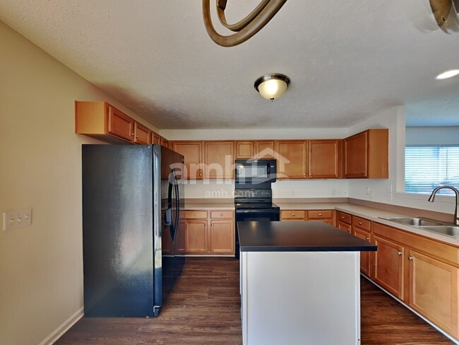 Photo - 130 Trail Ridge Way