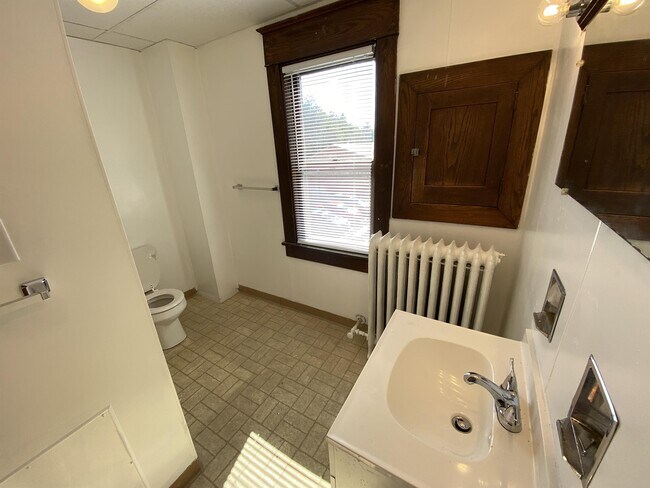 34 S 9th St Unit 2