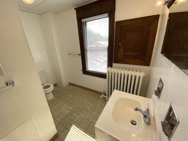 Photo - 34 S 9th St Unit Apt. 2