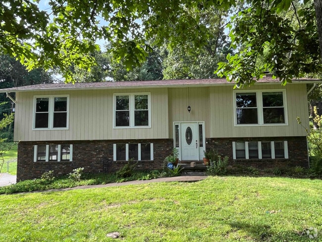 Building Photo - 2725 Shropshire Blvd Rental