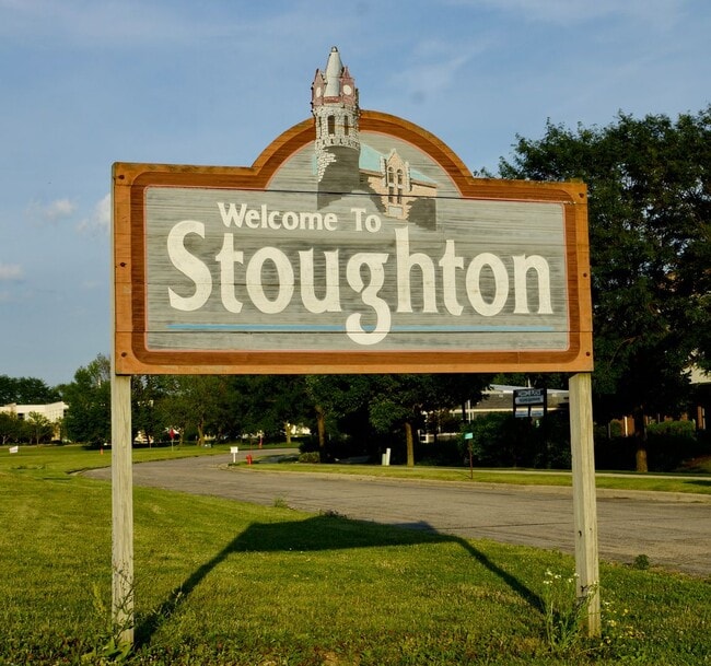 Photo - Stoughton Arms