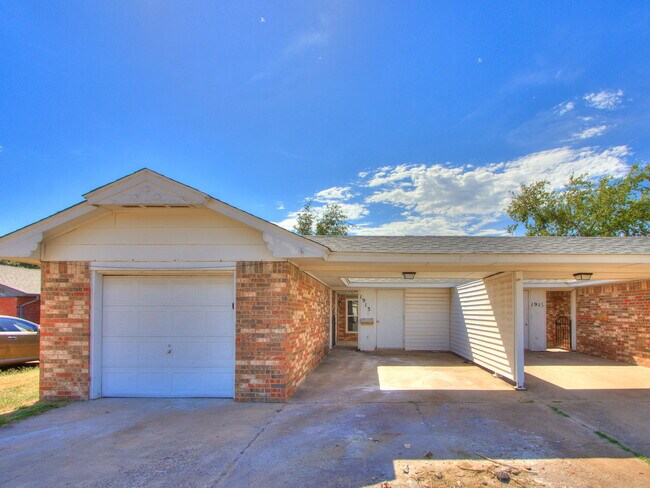 Photo - 1913 N Moulton Ct