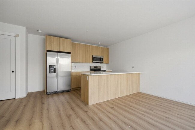 Photo - 1035 Commonwealth Ave Unit 306