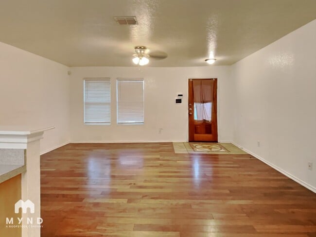 Photo - 4523 Rothberger Way