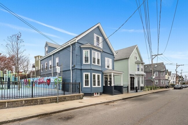 Building Photo - 14 Harbor View St Unit 1