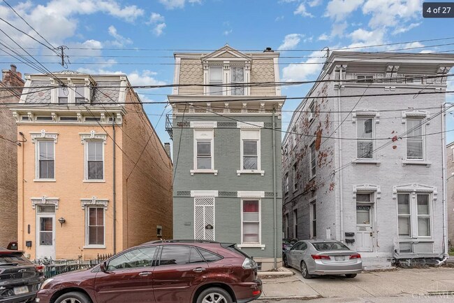 Building Photo - 2233 Victor St Unit Single Family
