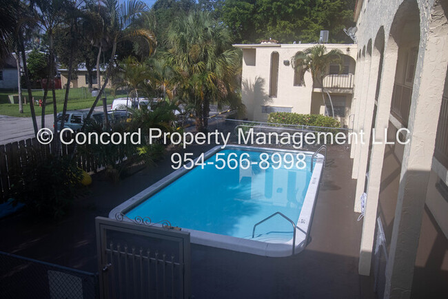 2/1.5 Townhouse Style Apartment with Pool! - 2/1.5 Townhouse Style Apartment with Pool! Unit 208