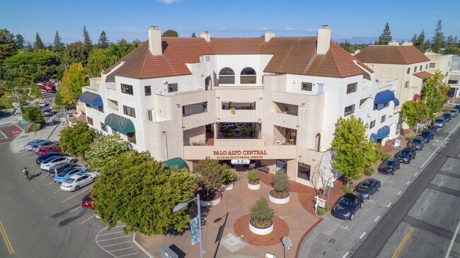 Photo - 149 California Ave Unidad A300 Rental