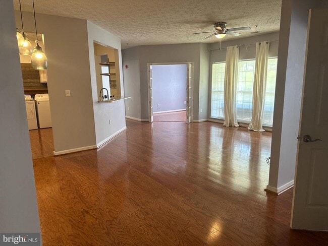 Photo - 2503 Amber Orchard Ct W Unidad 102