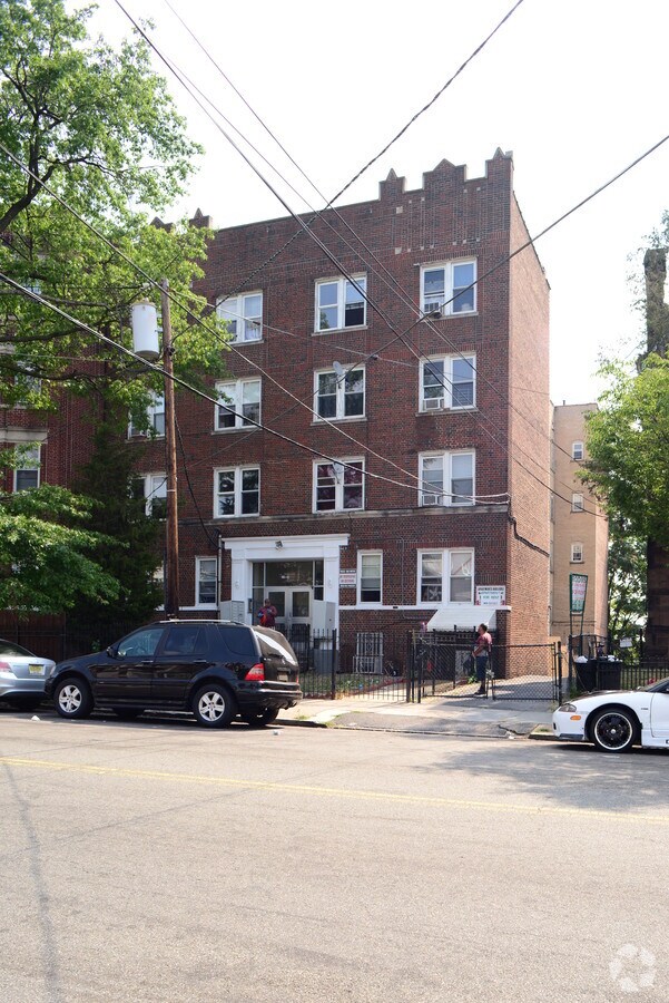 Photo - 223-225 Mount Prospect Ave Apartments