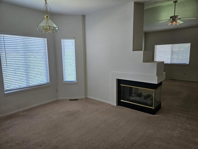 Photo - 500 Rider Ridge Dr