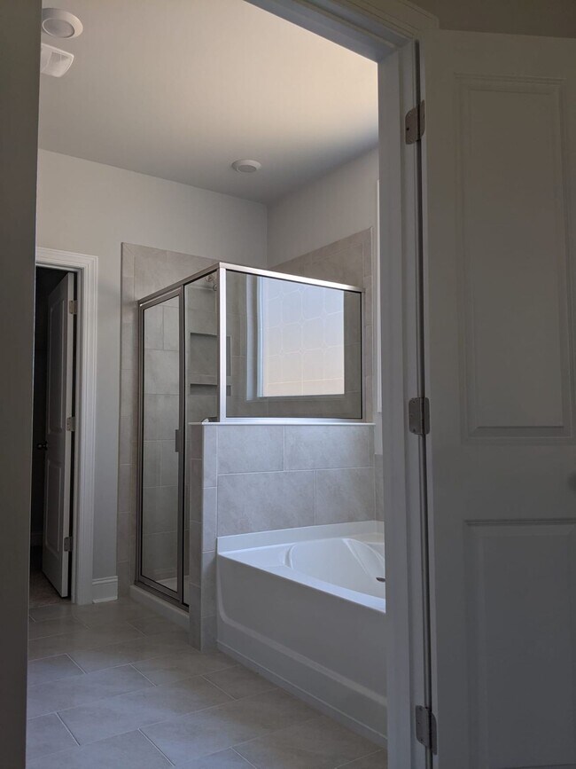 Photo - 2053 Spring Wind Rd