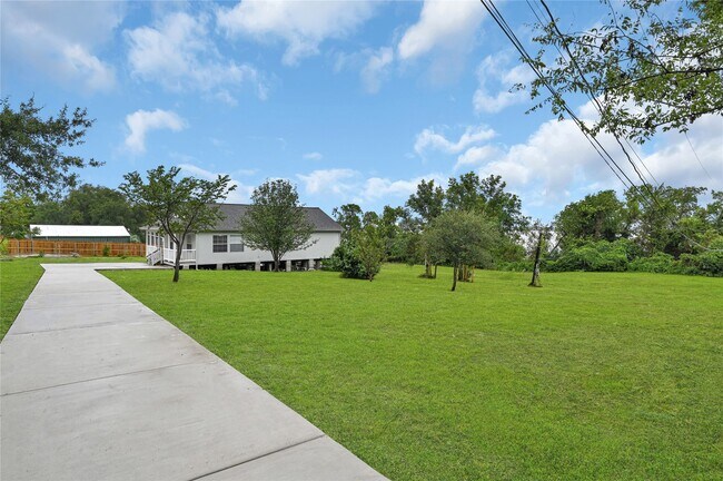Photo - 609 Avenue D
