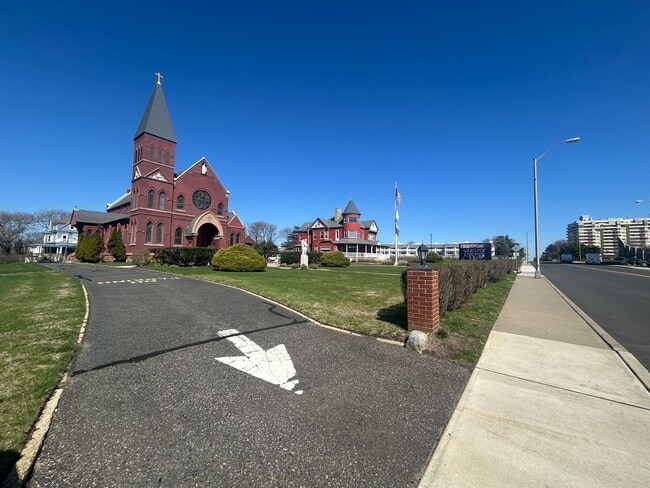 Photo - 94 Rockwell Ave