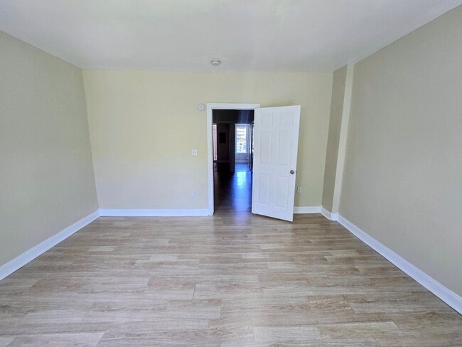 Photo - 615 N Eighth St Unidad 2