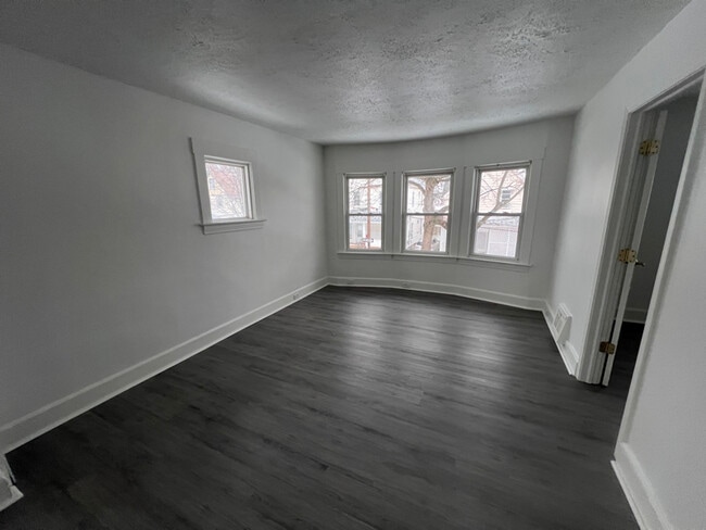 Photo - 4302 W 30th St Unit 1