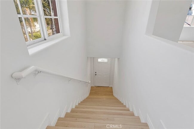 Photo - 348 W 83rd St