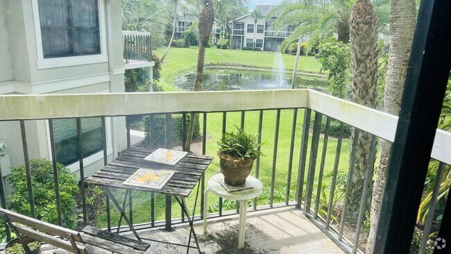 Building Photo - 11863 Wimbledon Cir Unit 524 Rental
